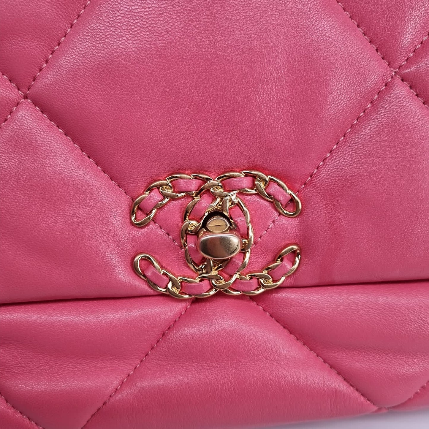 Chanel C19 Pink Medium GHW #30