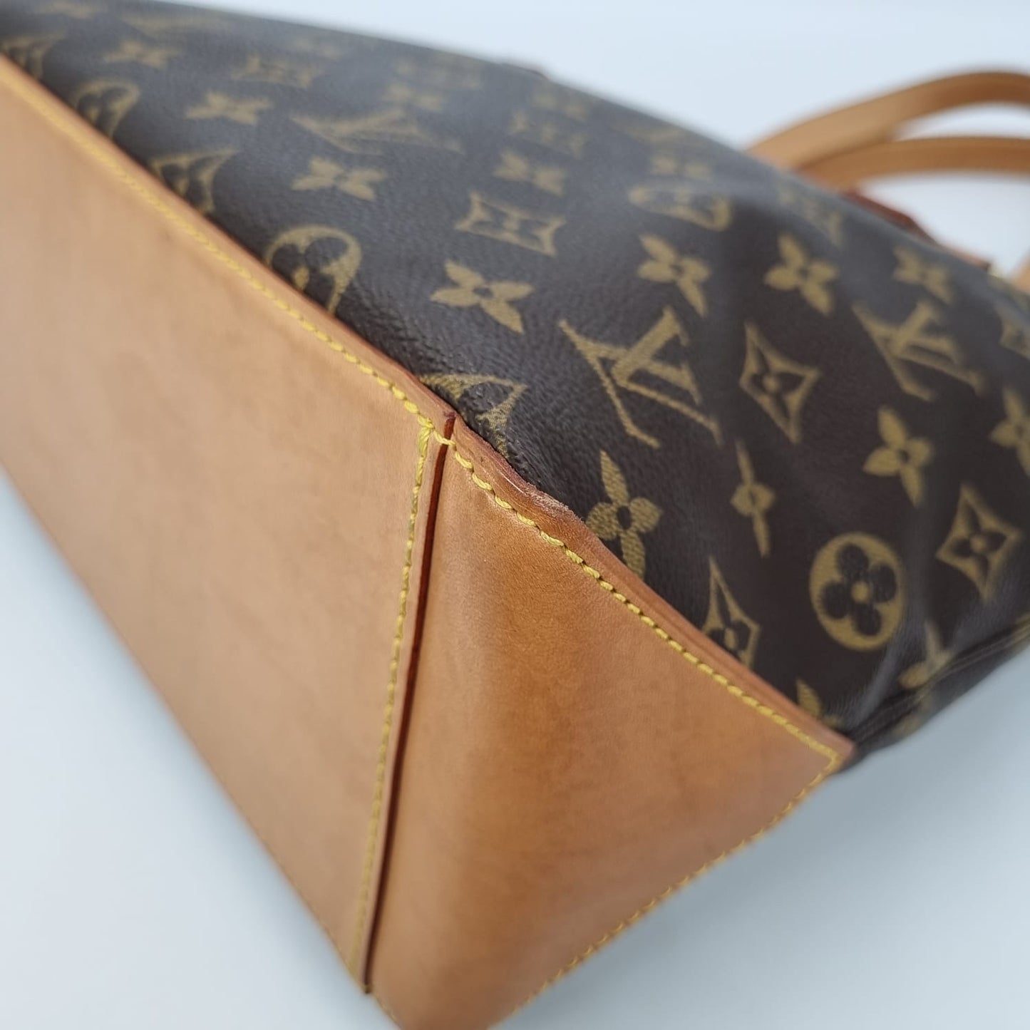 Louis Vuitton Piano Monogram PM 2003 Size 28x12x25