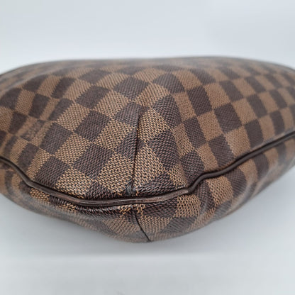 Louis Vuitton Bloomberg Damier 2011 size 32x31