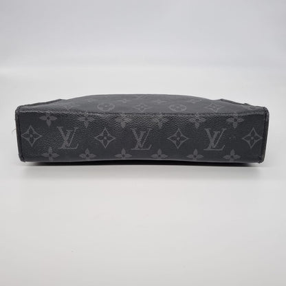 Louis Vuitton Voyage Pochette Monogram Black 2017 SIze 26x6x20