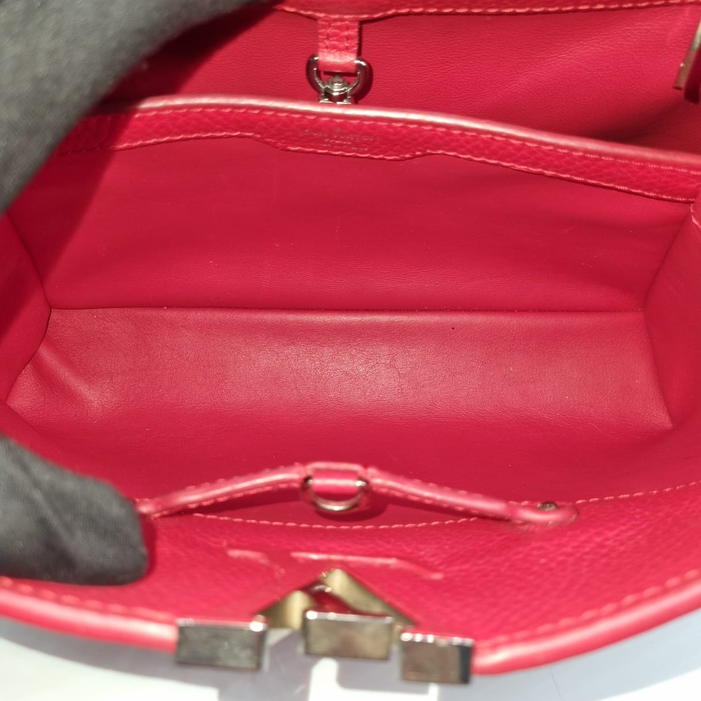 Louis Vuitton Cappucine MM Red Size 31x11x20