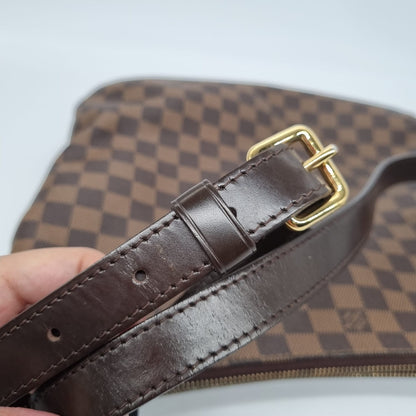 Louis Vuitton Bloomberg Damier 2011 size 32x31