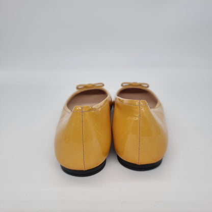 Prada Flat Shoes Patent Yellow Size 39,5/26