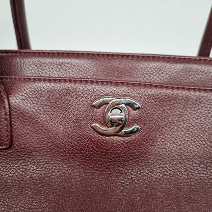 Chanel Cerf Executive Leather Handbag Burgundy #17