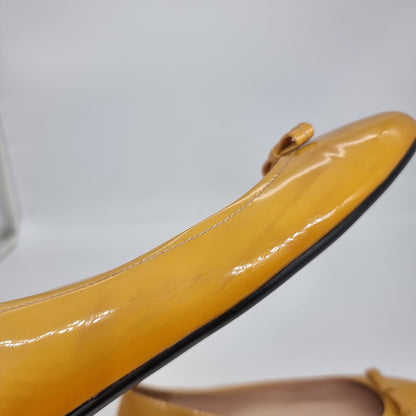 Prada Flat Shoes Patent Yellow Size 39,5/26