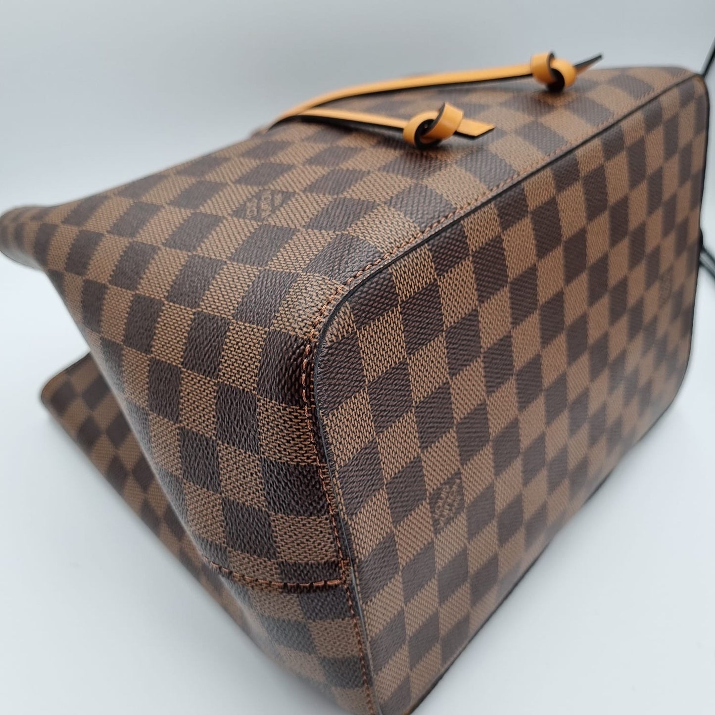 Louis Vuitton NeoNoe MM Damier Ebene Safran 2022 CHIP Size 25x17x25