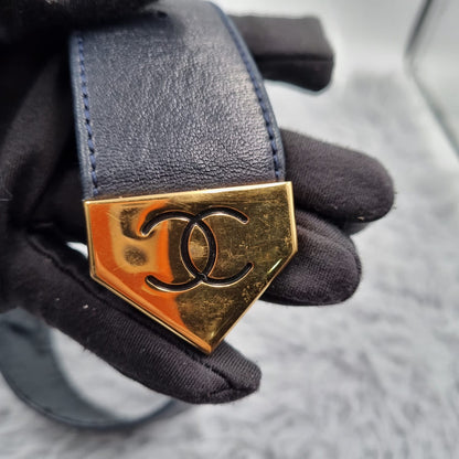 Chanel Belt Leather Black with Medalion Gold (Size 70/28)