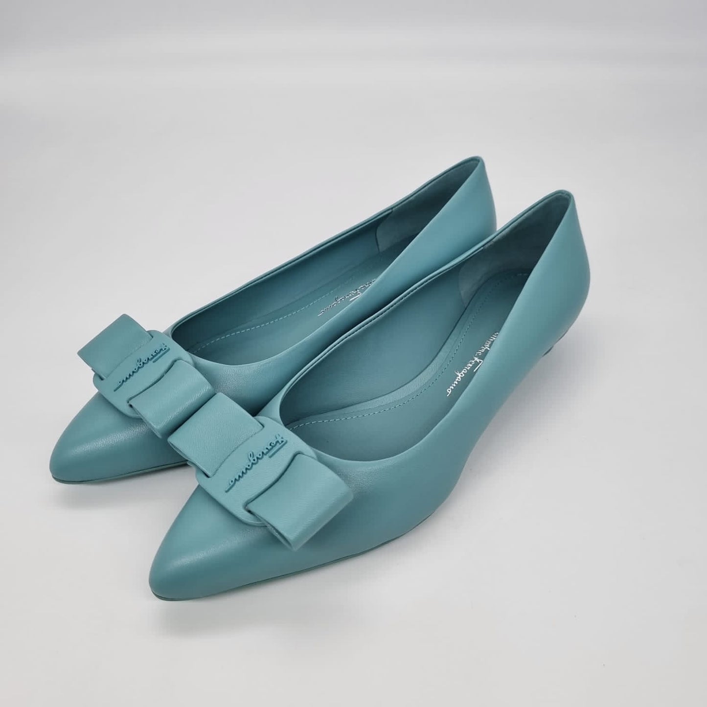 Salvatore Ferragamo Viva Ballet Flat Turquois NEW Size 8,5 (40)/26