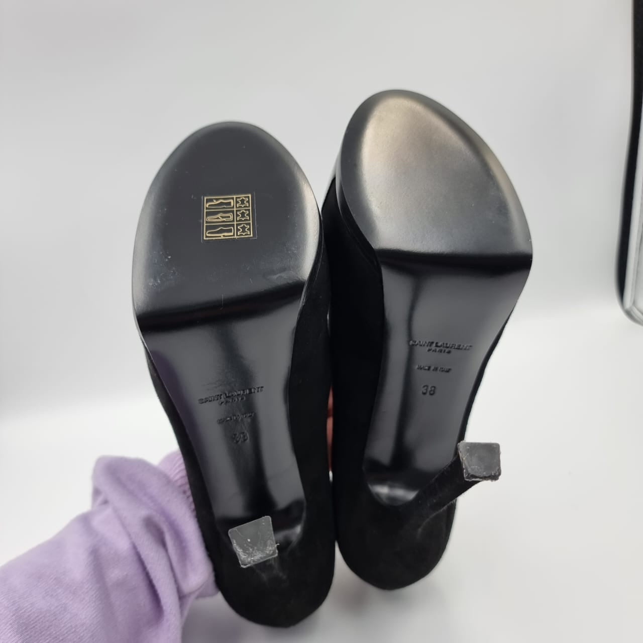 Yves Saint Laurent Kid Scamosciato Black Suede Size 38 insole 24