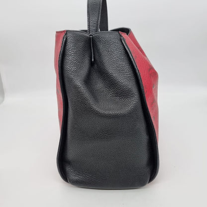 MCM Visetos Corina Red Black Size 31x11x28