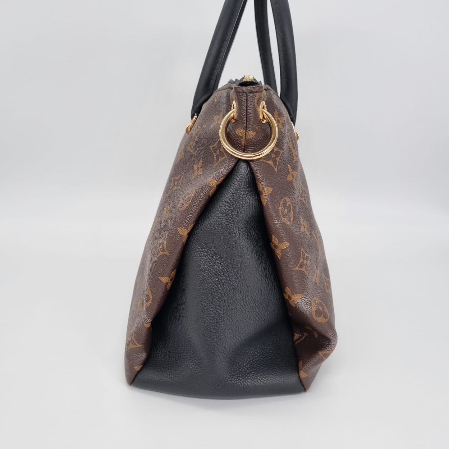 Louis Vuitton Pallas PM 2017 size 37x13x35