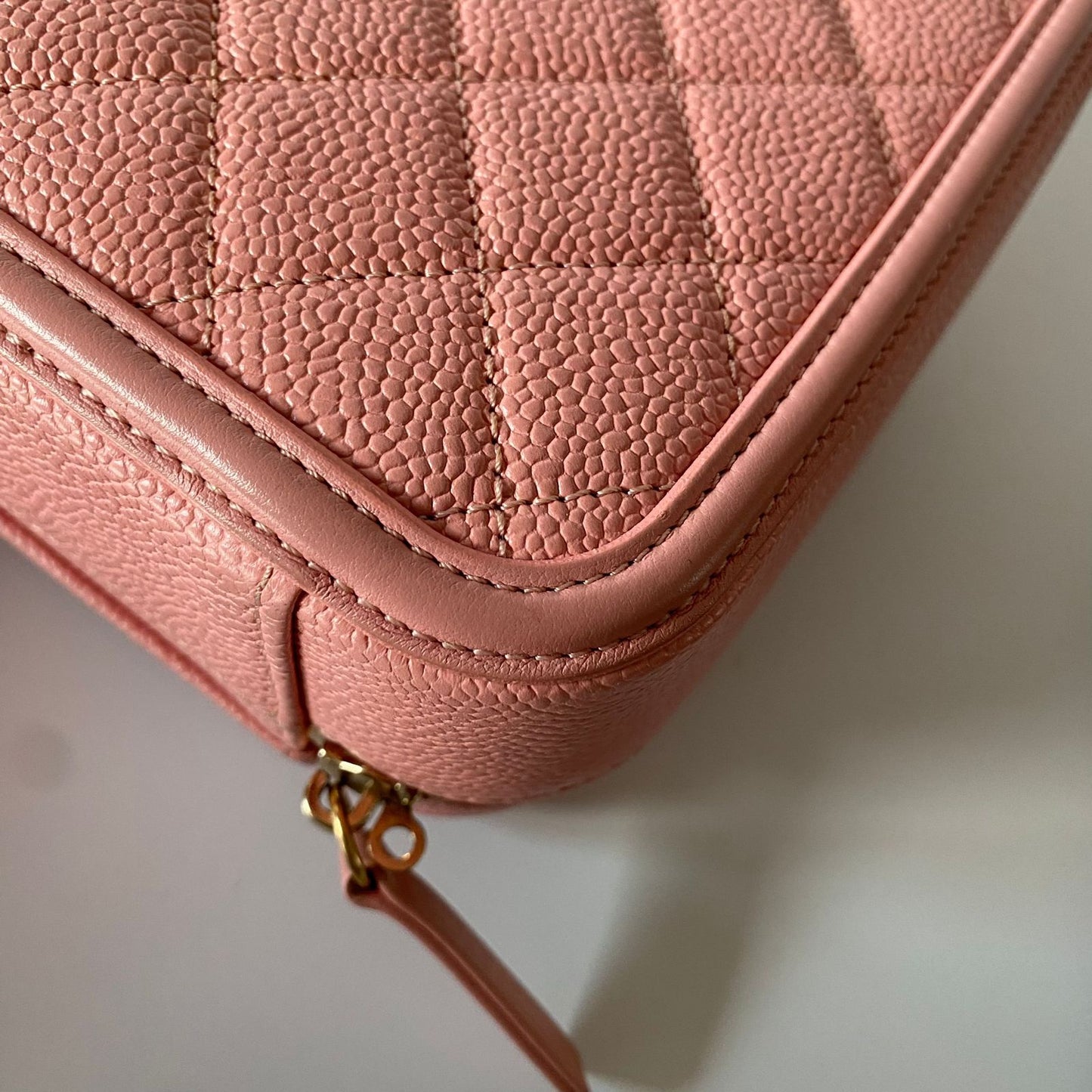 Chanel Vanity Pink Filigree Medium #27