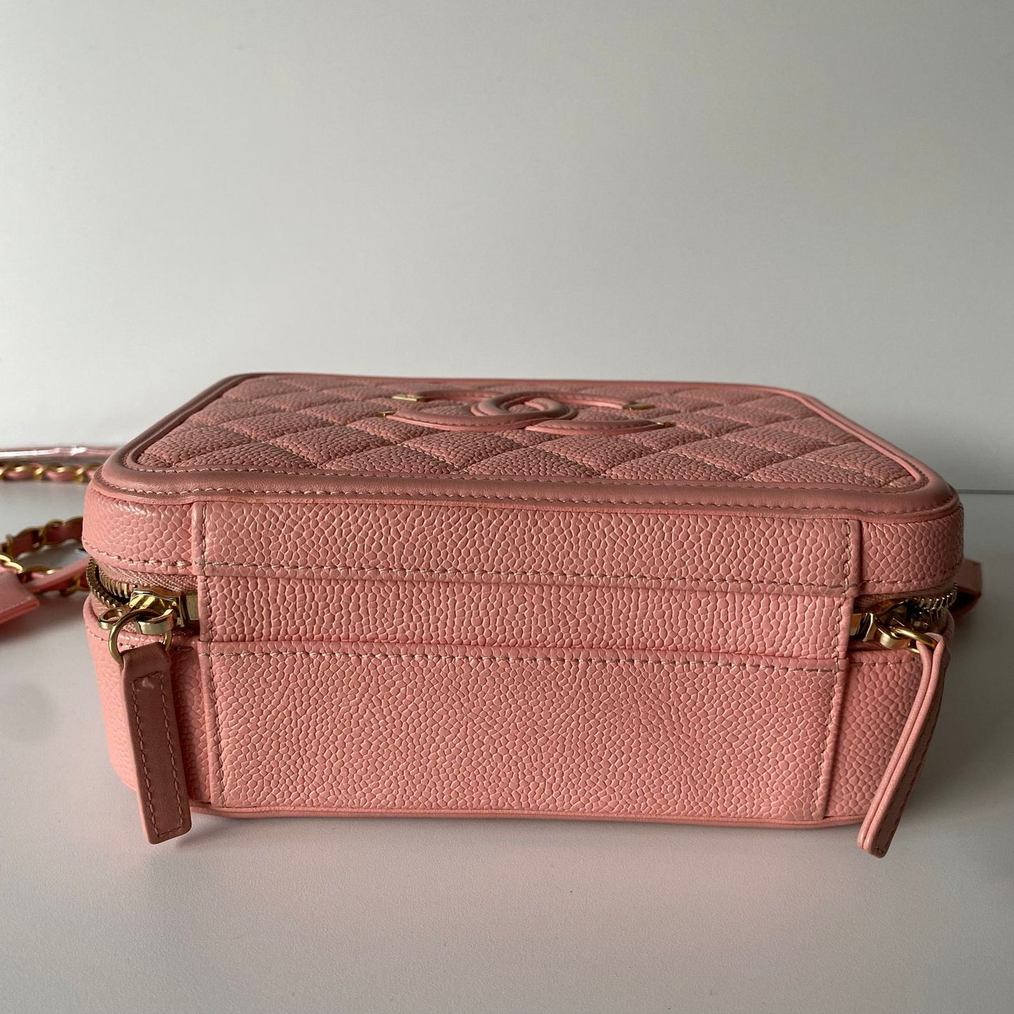 Chanel Vanity Pink Filigree Medium #27