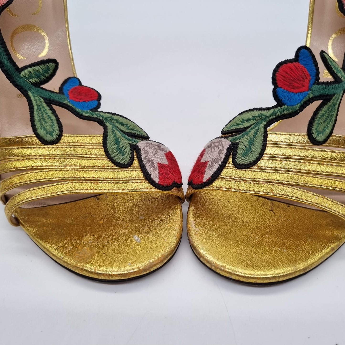 Gucci Ophelia Flower Gold Heels size 38 insole 25