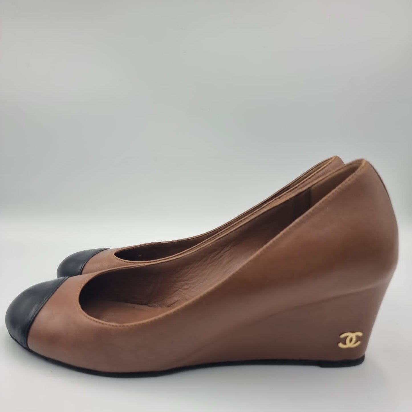 Chanel lambskin Cap toe wedges Size 37.5/24.5