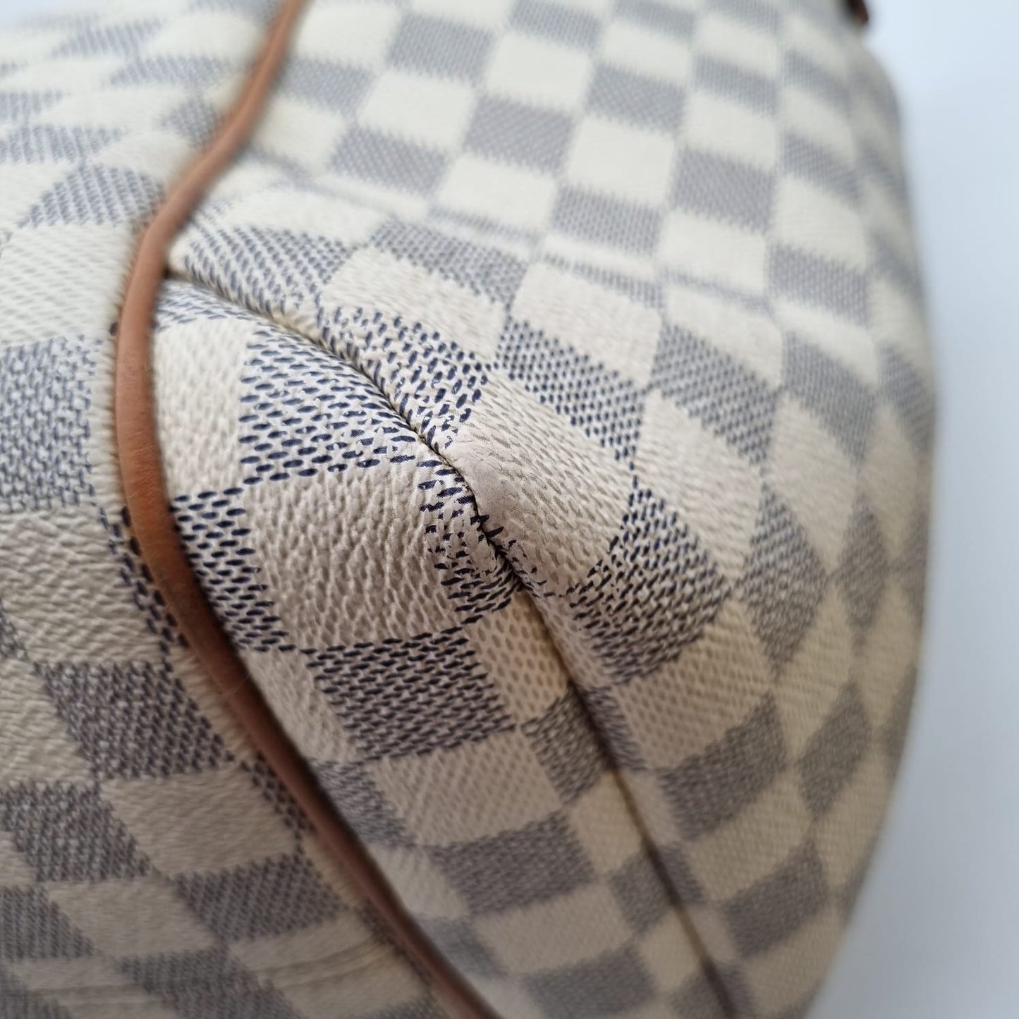 Louis Vuitton Totally Damier Azur 2010 Size 33x14x29