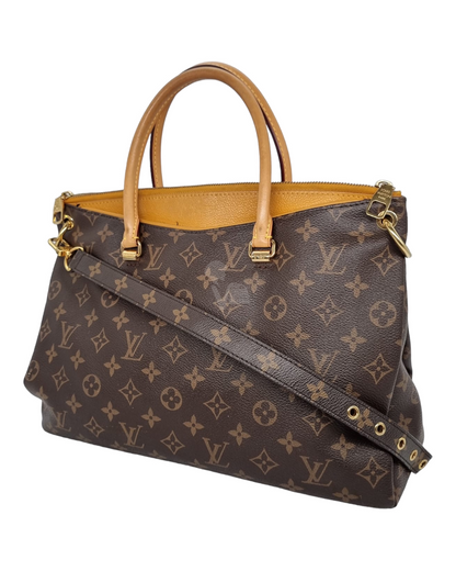 Louis Vuitton Pallas Monogram 2013 size 34x13x25