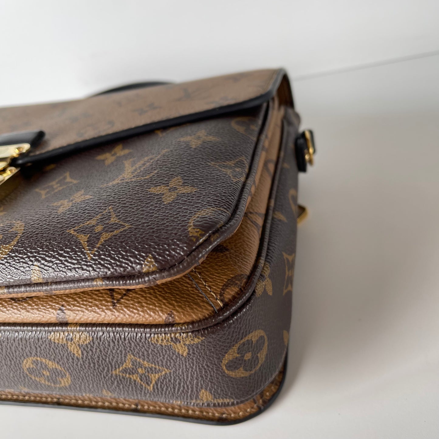 Louis Vuitton Metis Reverse Monogram 2017