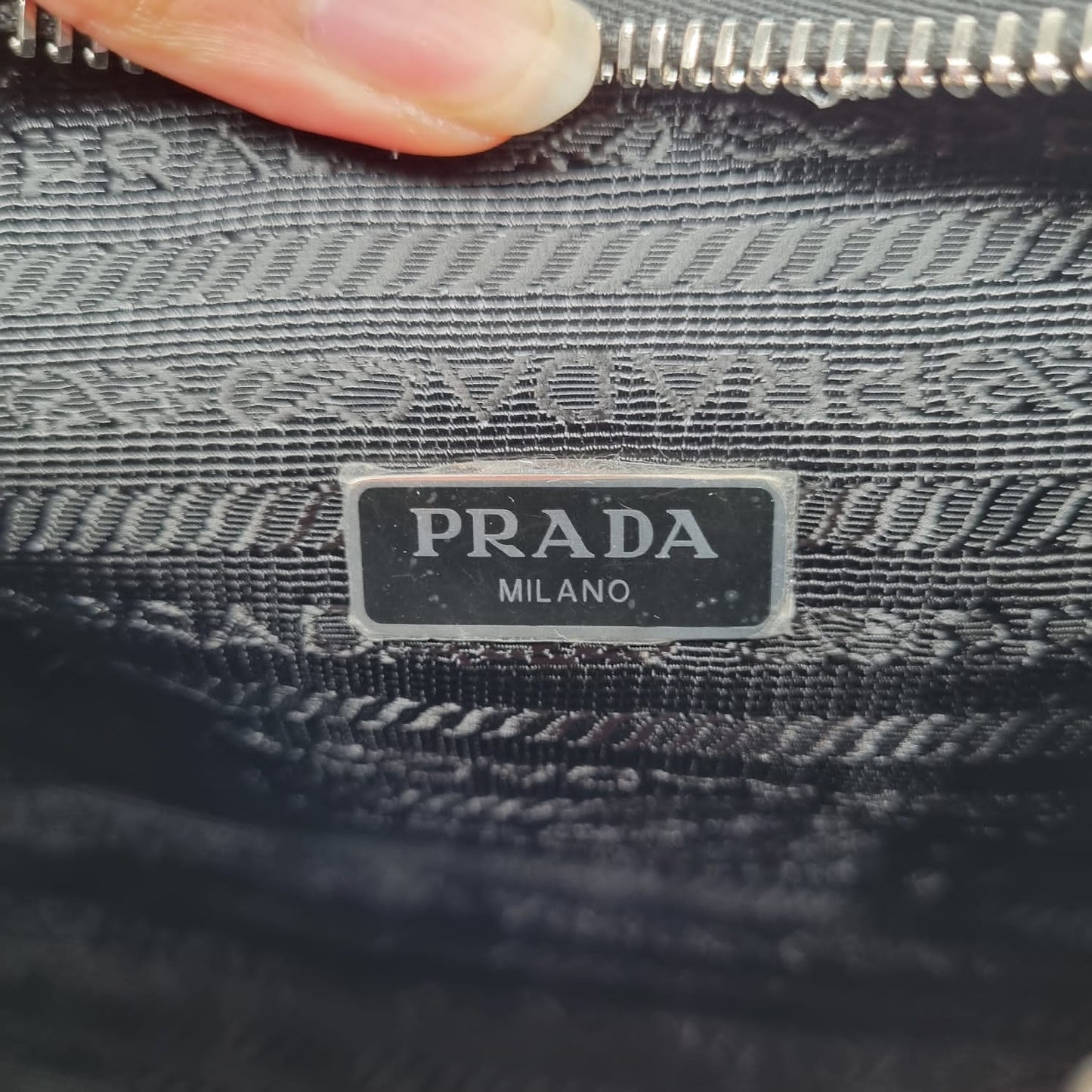 Prada Re-Edition Tessuto Saffiano Black 2020 size 22x6x16