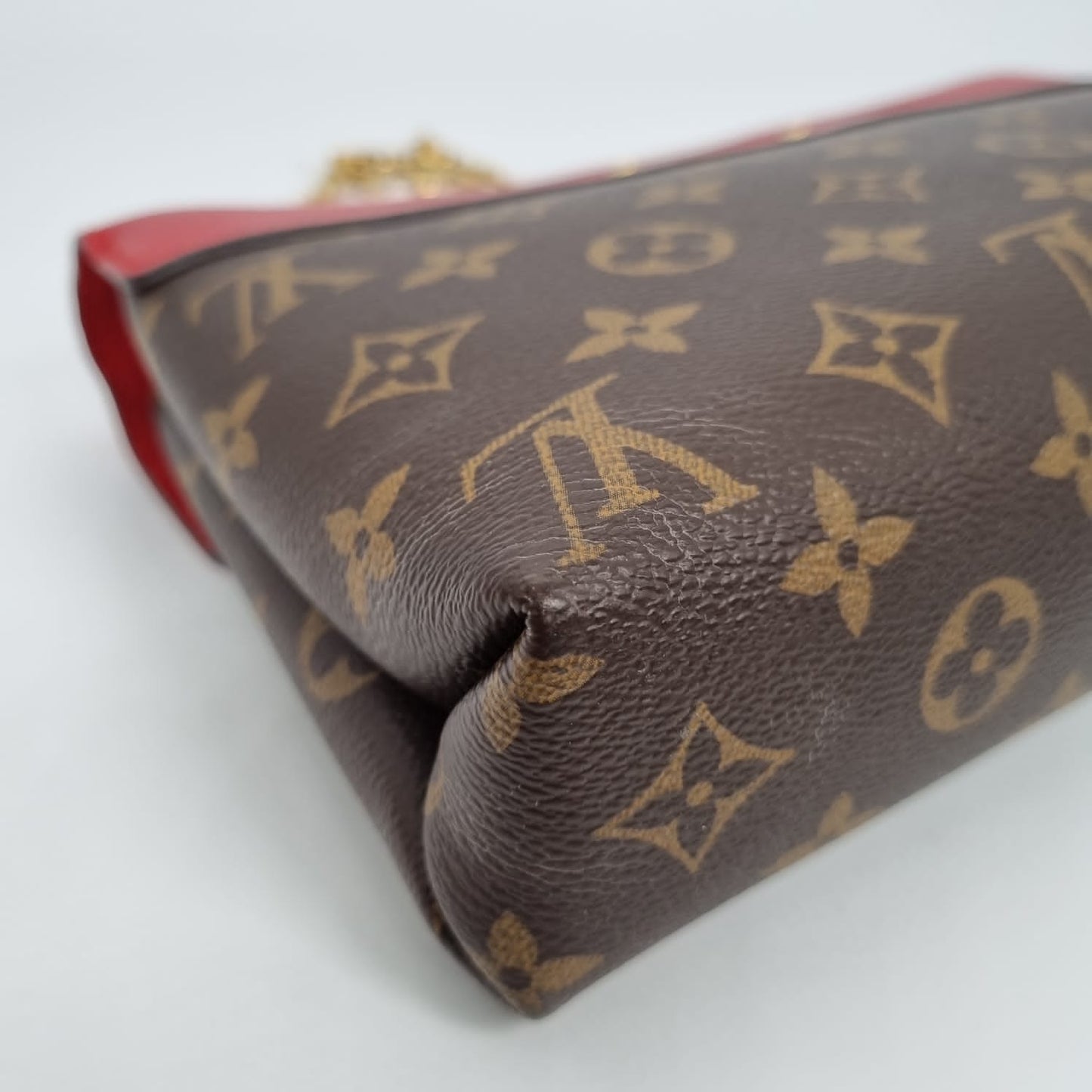 Louis Vuitton Pallas Chain Monogram Cherry 2016 Size 27x5x17