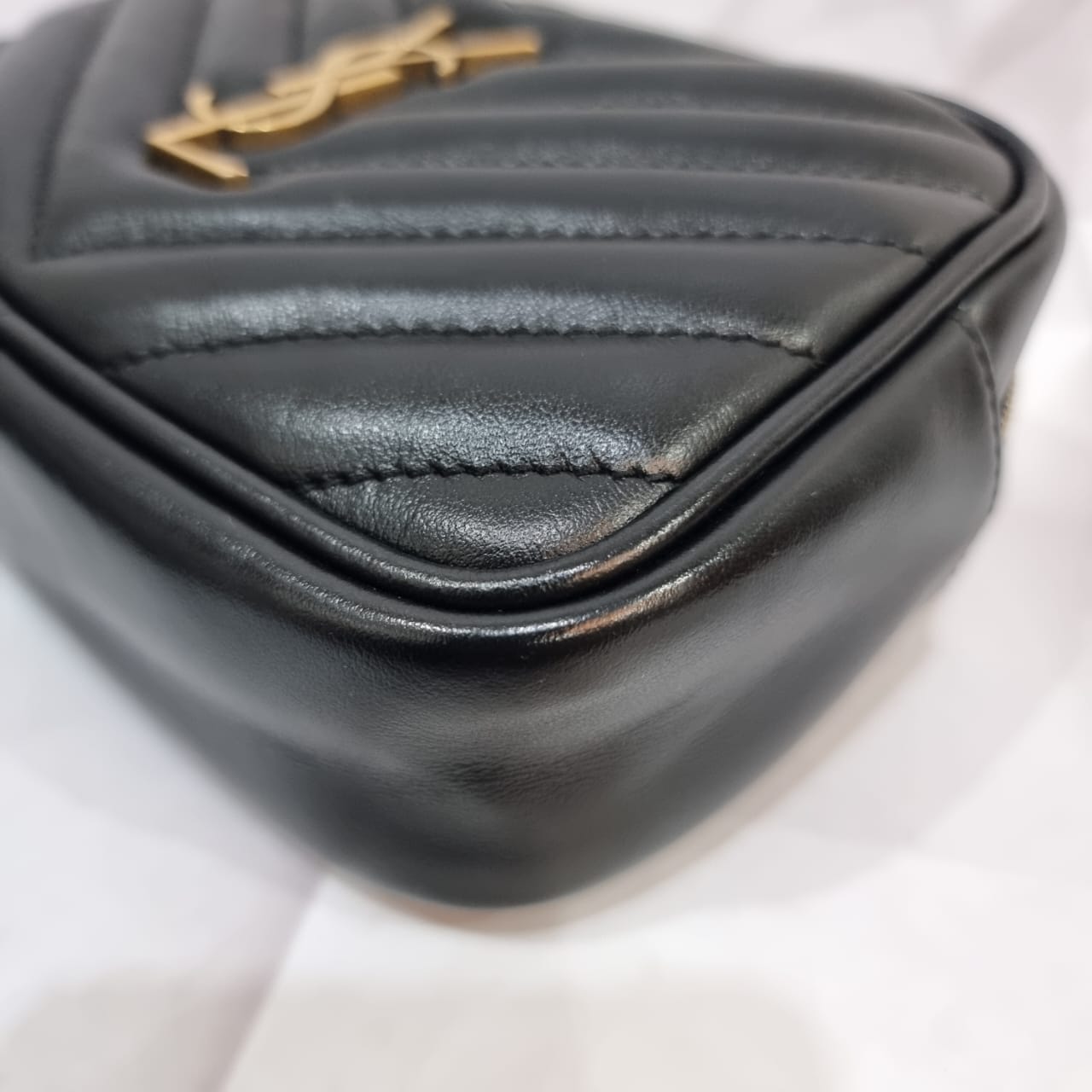 Yves Saint Laurent Lou Camera Bag Black