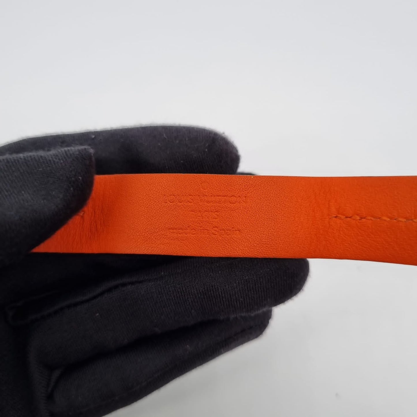 Louis Vuitton Press It Bracelet Orange Size 19