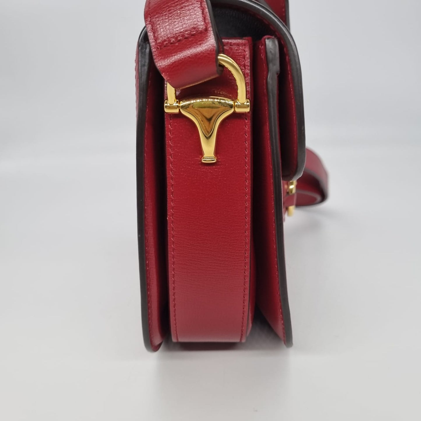 Gucci GG Horsebit 1955 Shoulder Bag Red Size 25x5x20