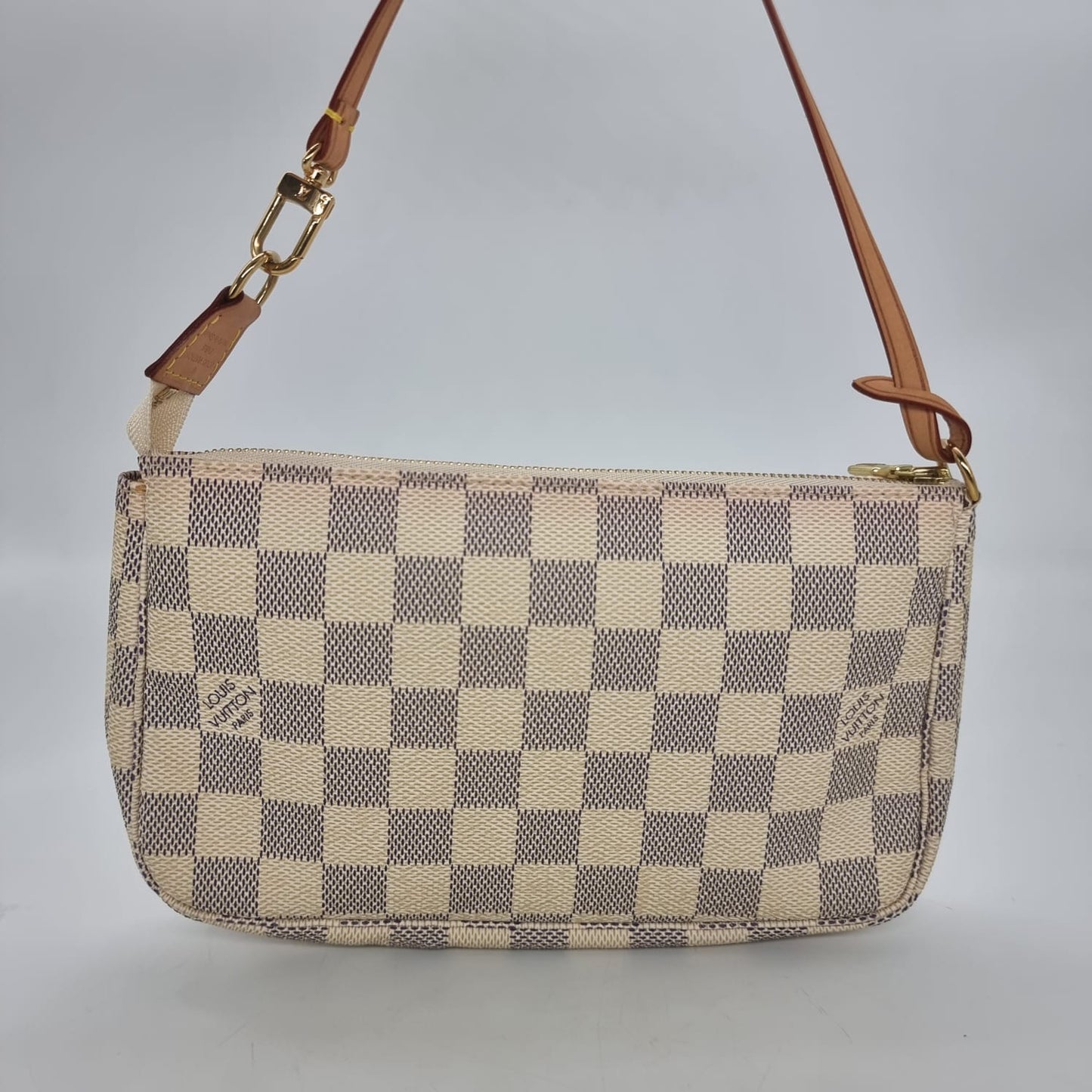 Louis Vuitton Pochette Damier Azur 2009 Size 22x4x13