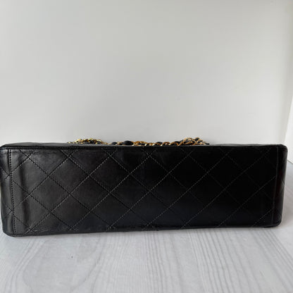 Chanel Maxi Vintage Flap Black #3