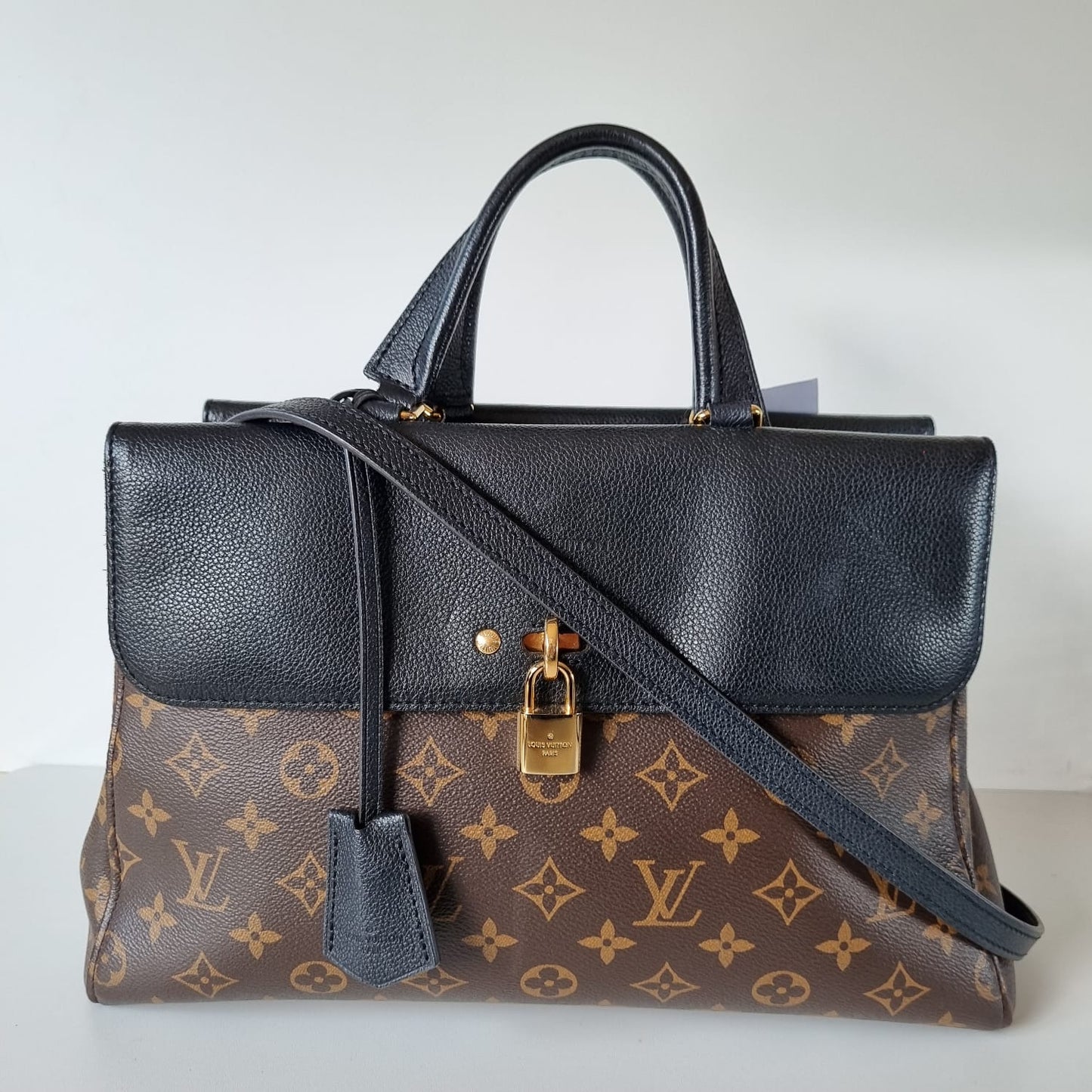 Louis Vuitton Venus Monogram Black 2016 Size 33x13x23