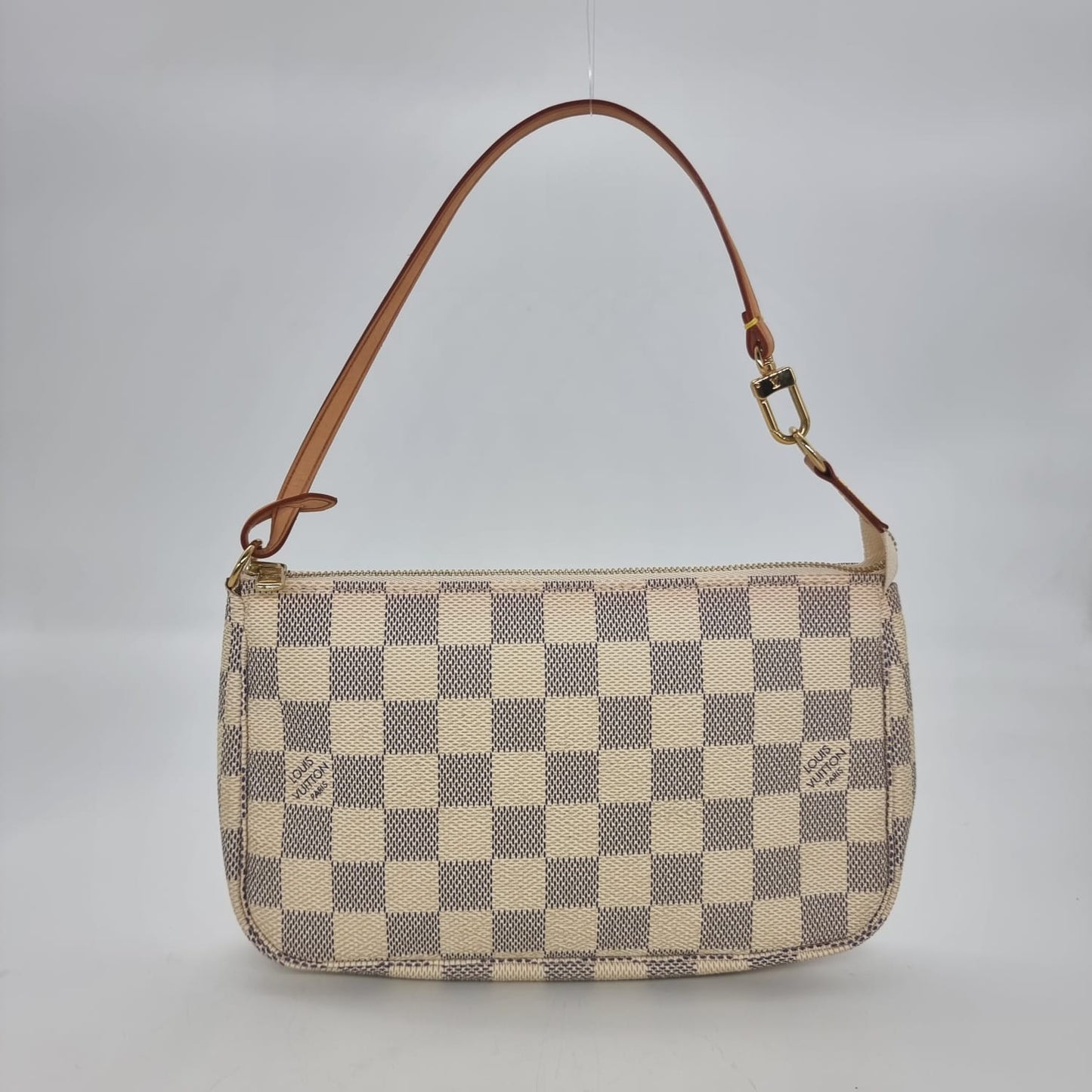 Louis Vuitton Pochette Damier Azur 2009 Size 22x4x13