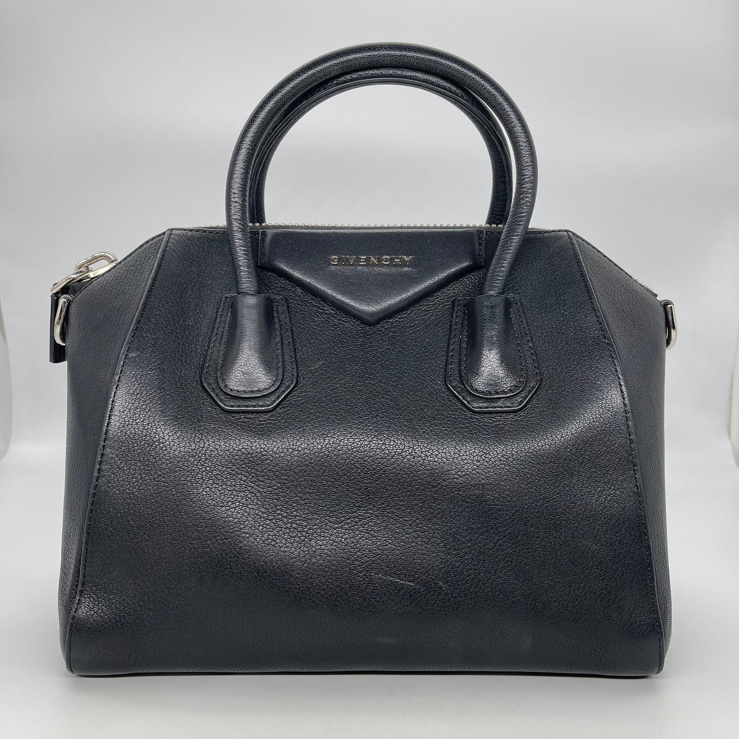 Givenchy Antigona Small Bag Black Size 28x17x26