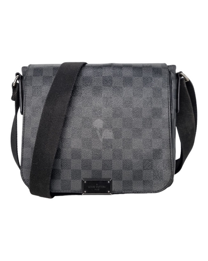 Louis Vuitton Damier Graphite Renzo Messenger Bag 2013 Size 24x6x25