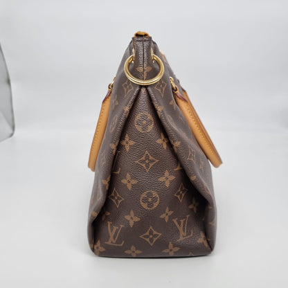 Louis Vitton Pallas Monogram Safran 2013 Size 34x13x26