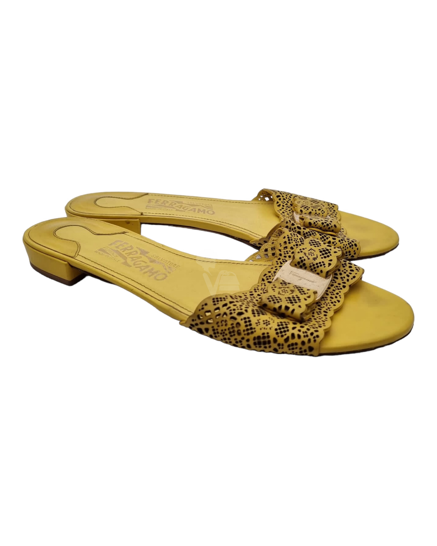 Salvatore Ferragamo Vara Flat Slide Sandal Yellow Insole 25cm