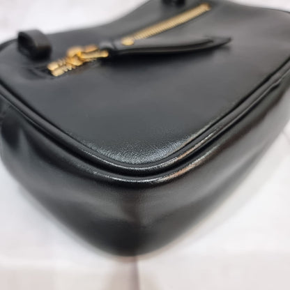 Yves Saint Laurent Lou Camera Bag Black