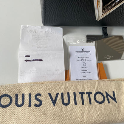 Louis Vuitton Twist PM Epi Leather Black 2022 CHIP