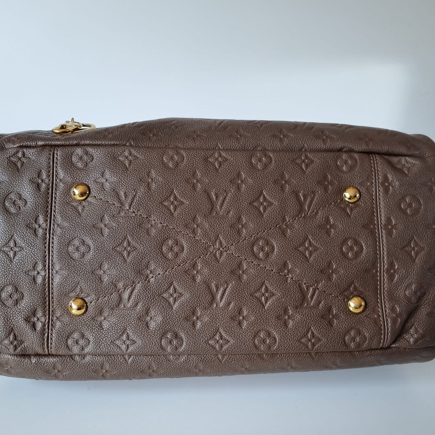 Louis Vuitton Artsy Empreinte MM Monogram Etoupe 2012 Size 42x18x33