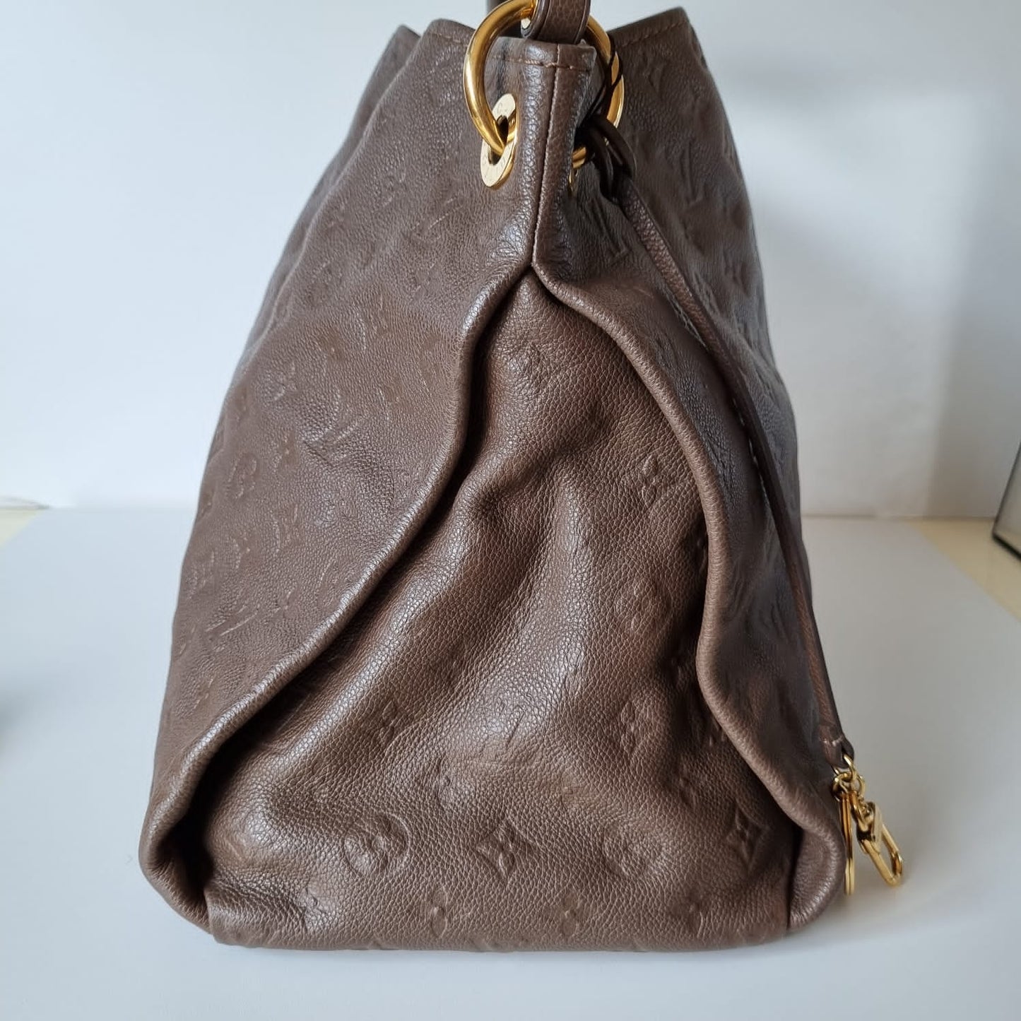 Louis Vuitton Artsy Empreinte MM Monogram Etoupe 2012 Size 42x18x33