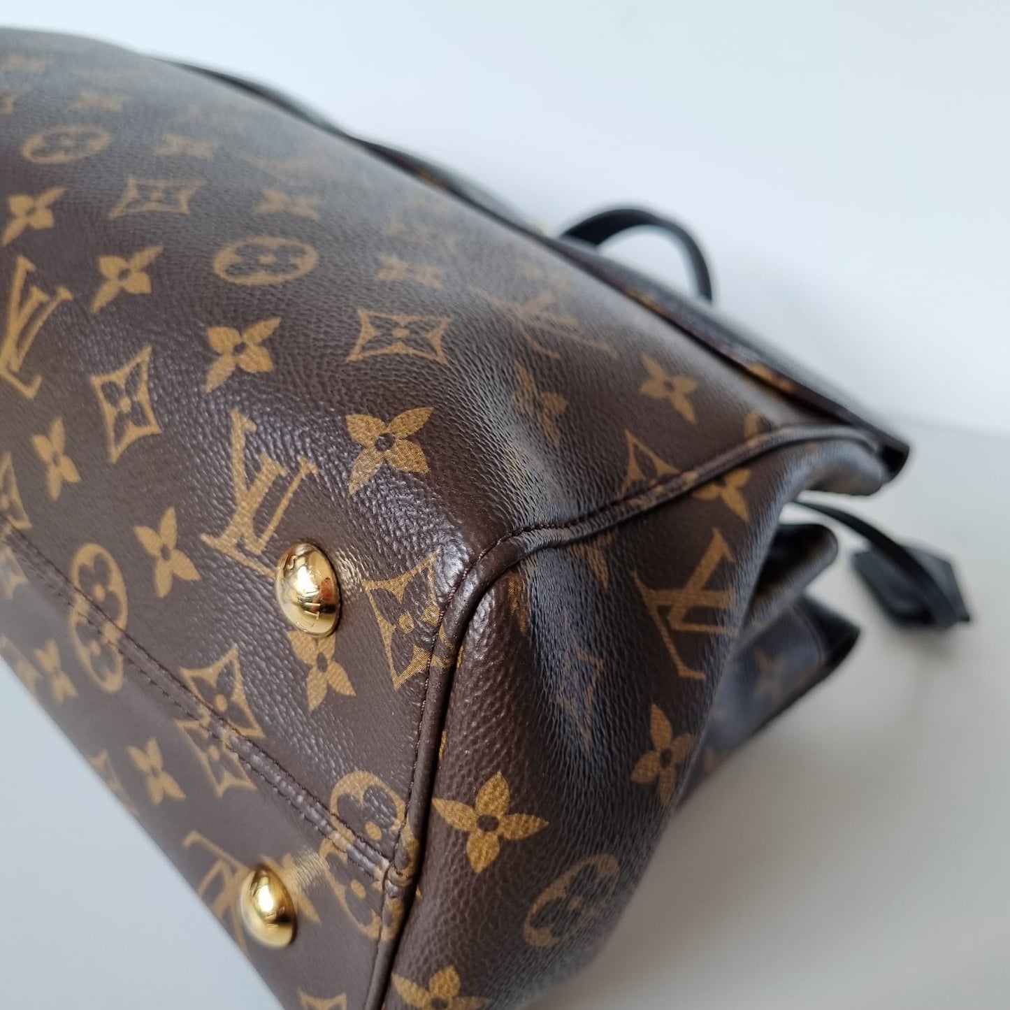 Louis Vuitton Venus Monogram Black 2016 Size 33x13x23