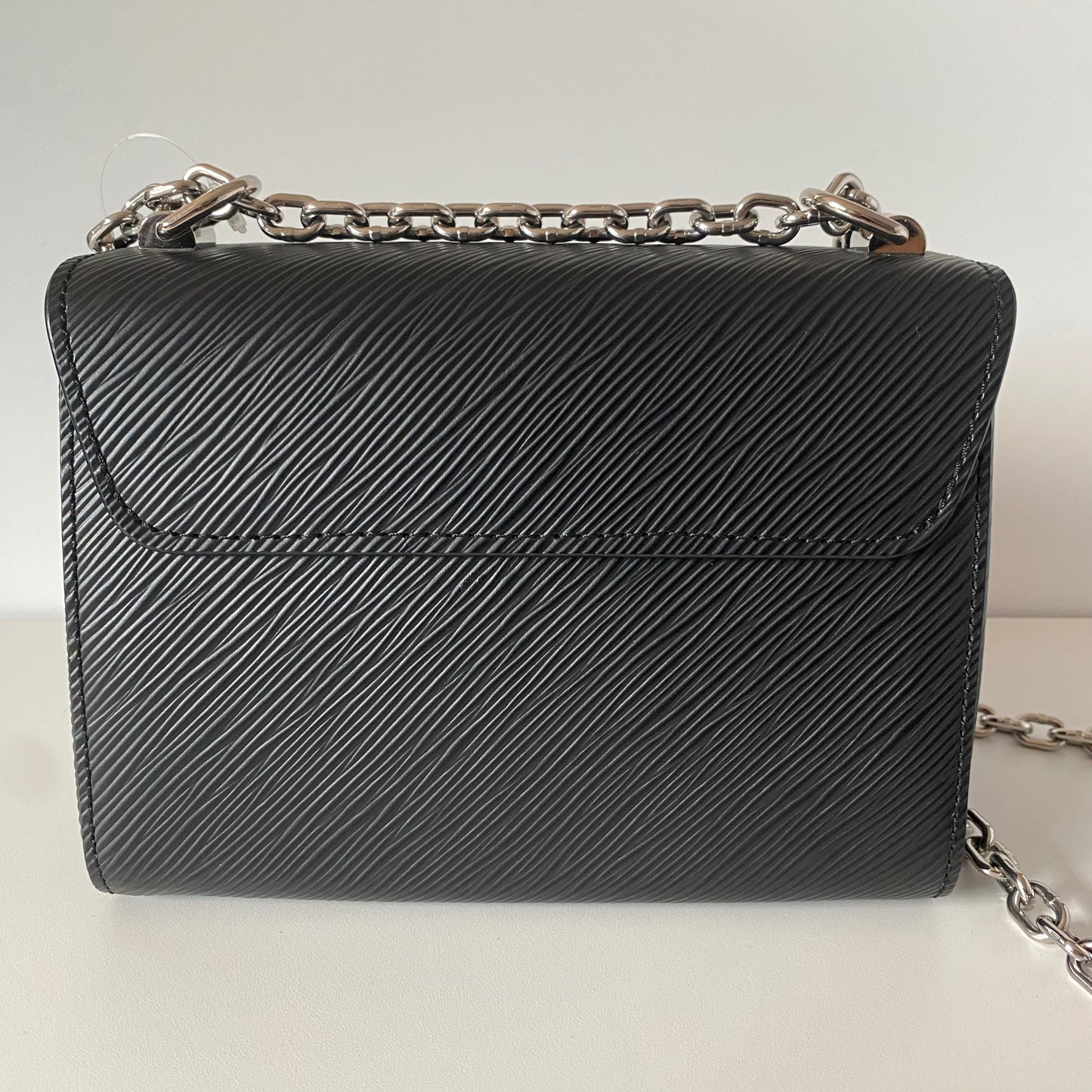 Louis Vuitton Twist PM Epi Leather Black 2022 CHIP