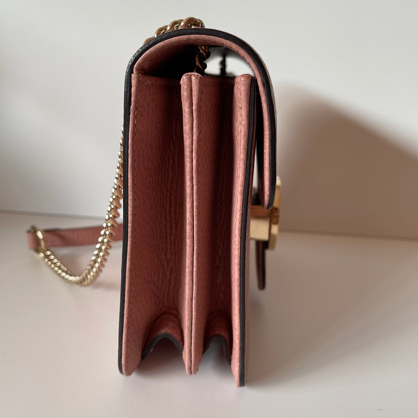 Gucci Interlocking Chain Wallet Leather Rose Poudre