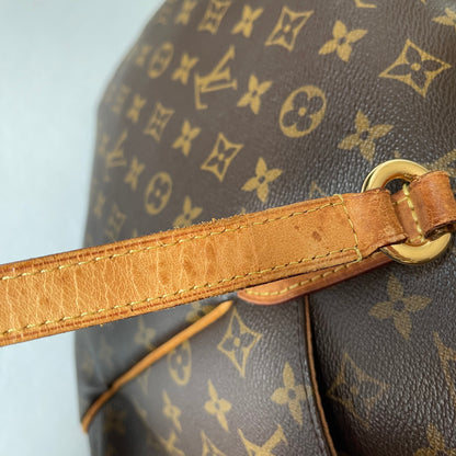 Louis Vuitton Totally PM Monogram Canvas Shoulder Bag 2010 Size 33x15x31