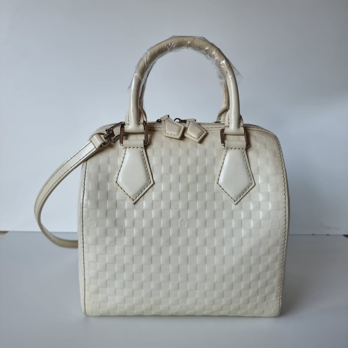 Louis Vuitton Damier Faccete Speedy Cube Ivory 2013 Size 20x11x24