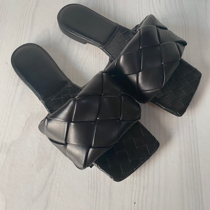 Bottega Veneta Lido Sandal