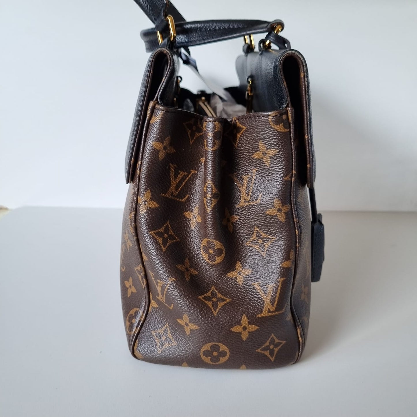 Louis Vuitton Venus Monogram Black 2016 Size 33x13x23