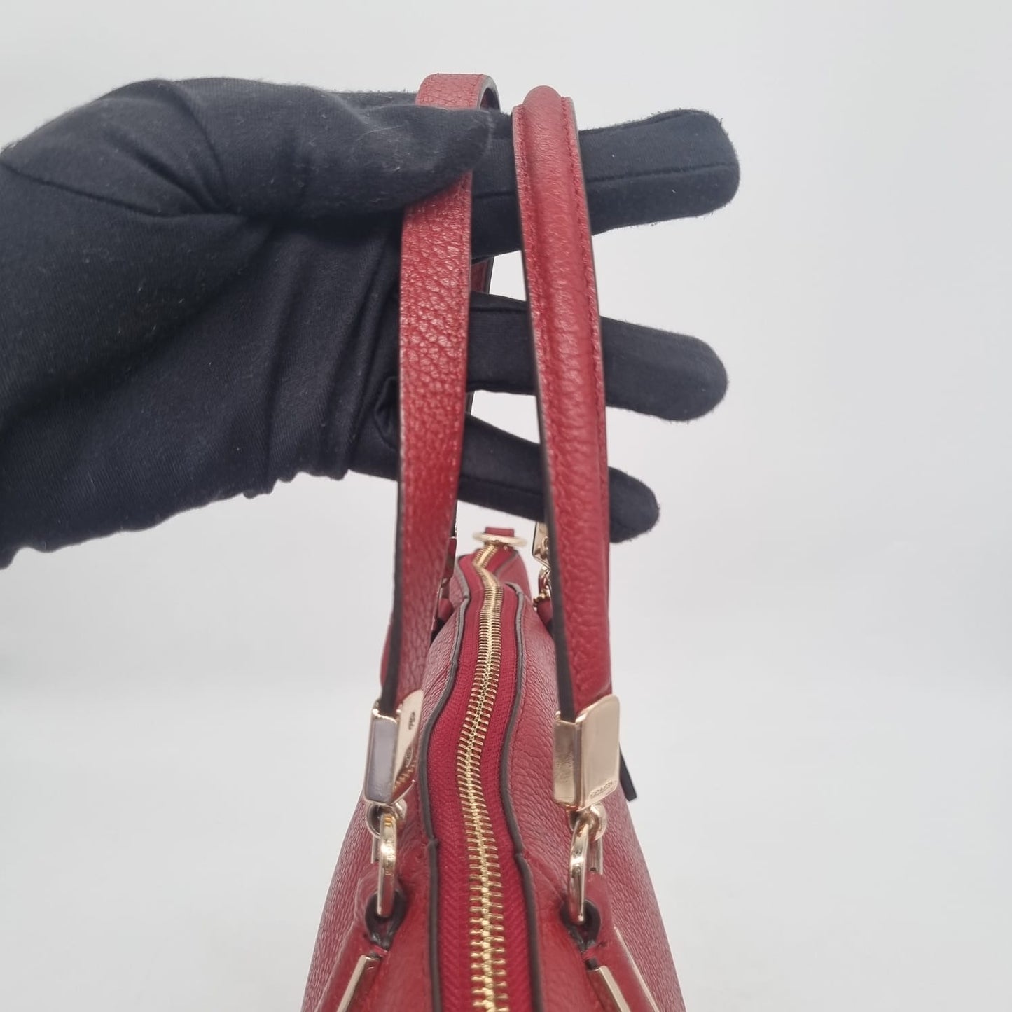 Coach Kelsey Pebble Leather Red 2in1 Size 27x8x20