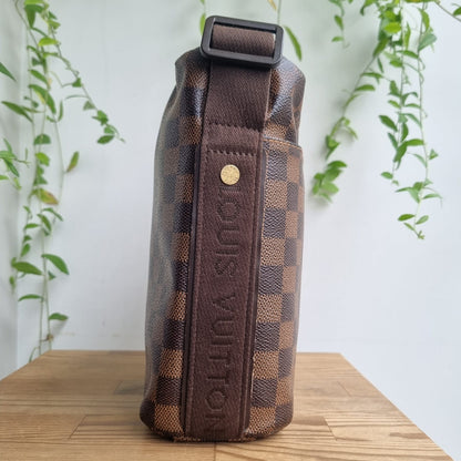 Louis Vuitton Trotteur Damier Ebene 2011 Size 20x7x25