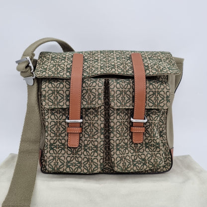 Loewe Messenger Bag Logo Canvas Etoupe 2021 Size 26x8x23
