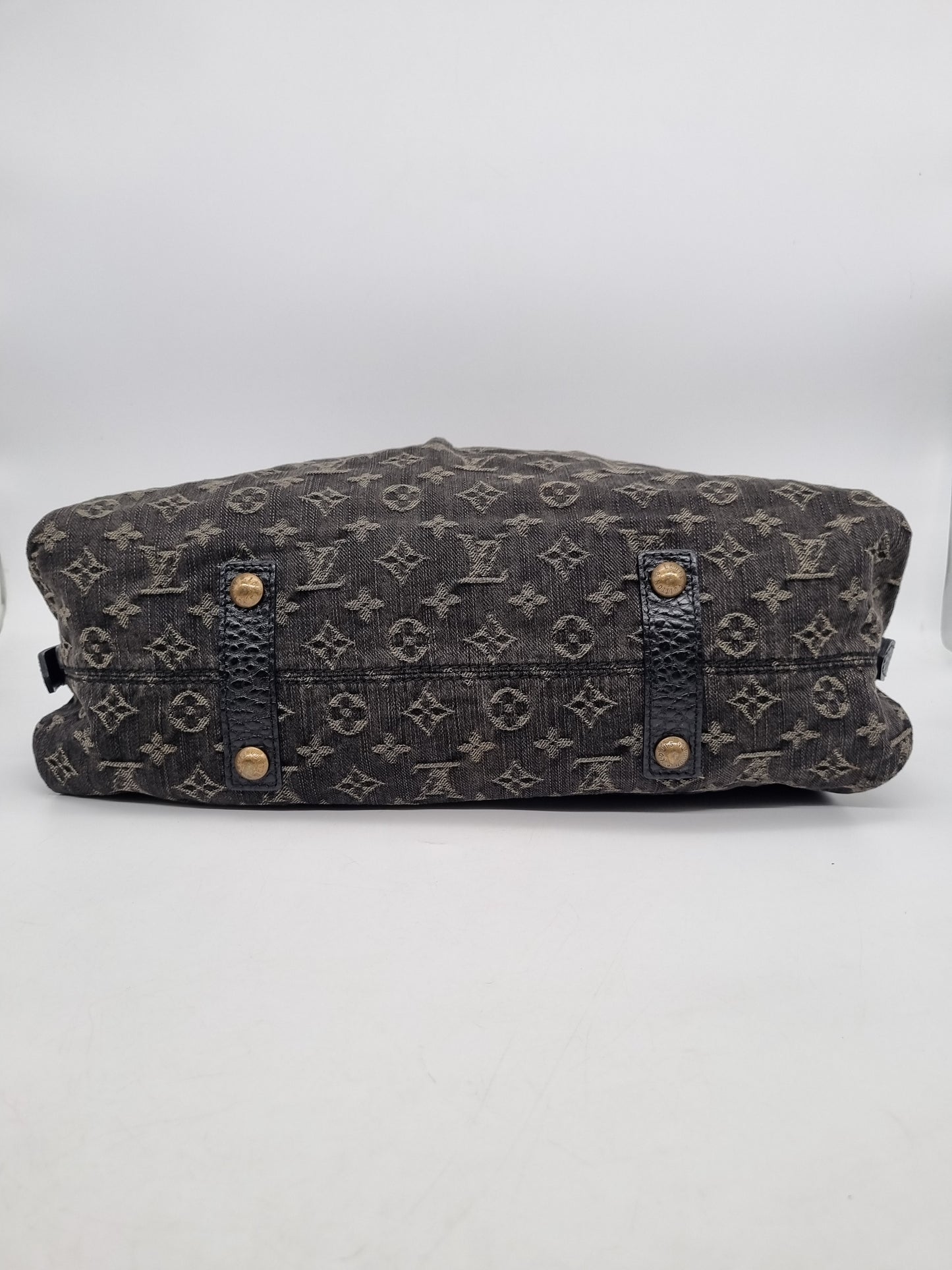 Louis Vuitton Neo Cabby Monogram Black Denim 2008 Size 44x11s35